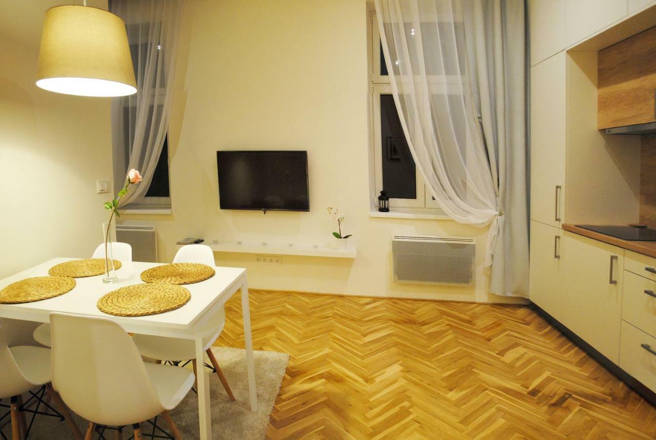 Apartments Centre In Style Olomouc Eksteriør bilde